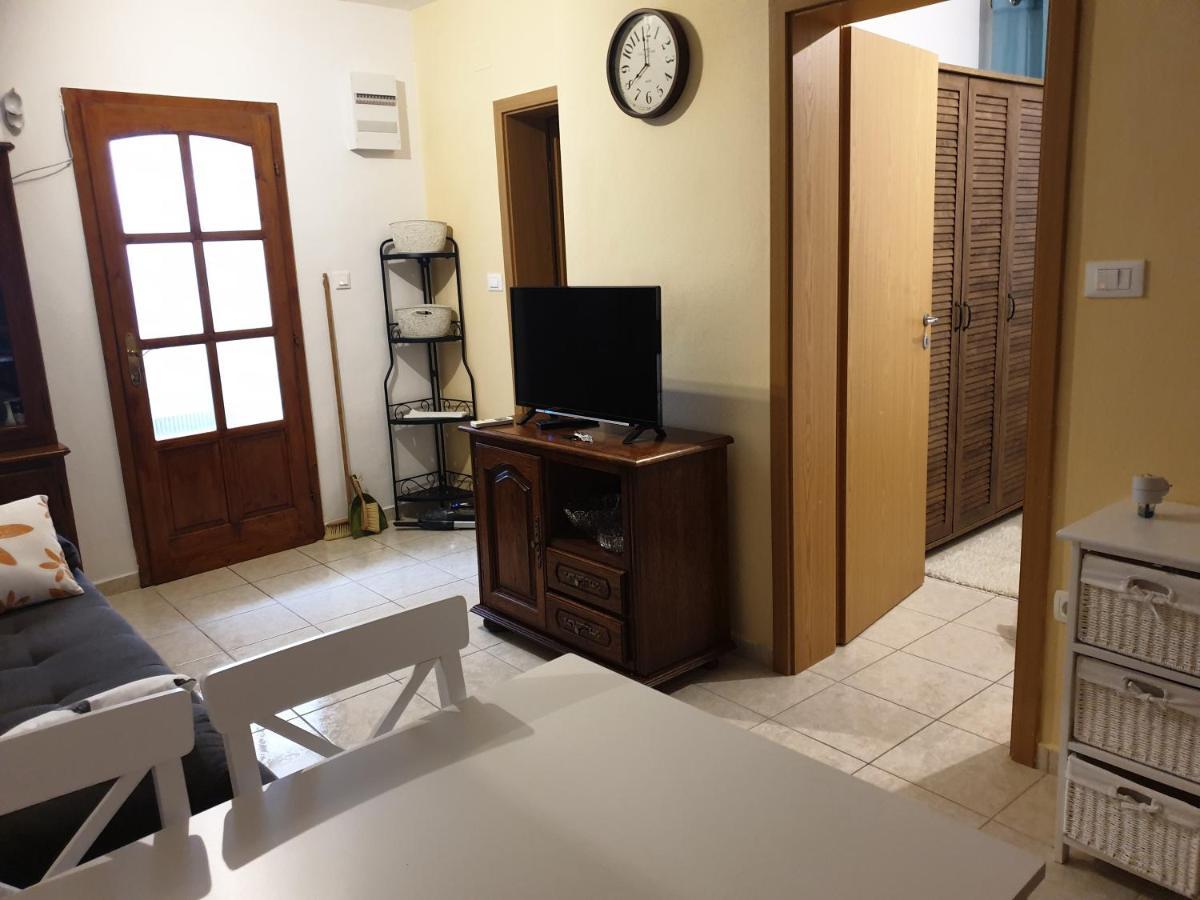 Hotel Lemon Tree Donji Seget Exterior foto