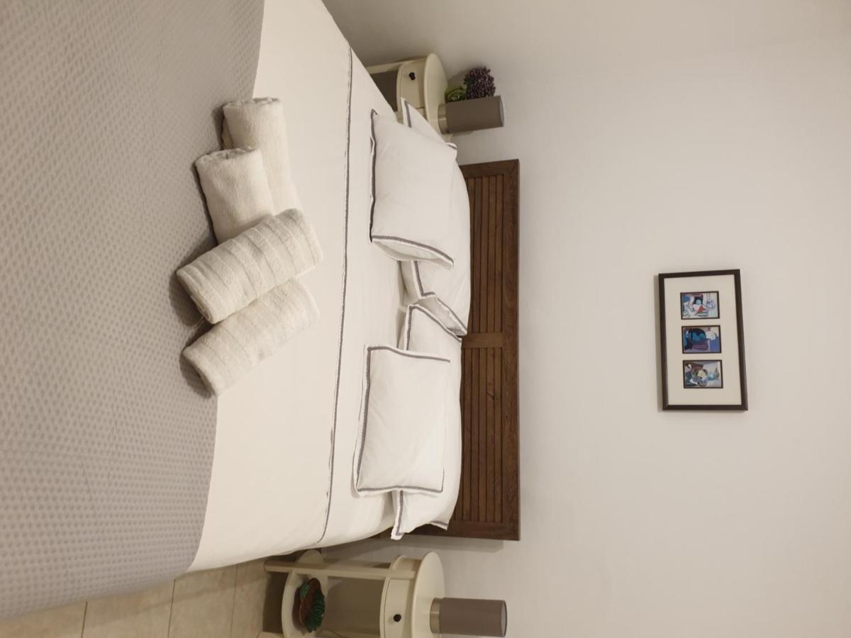 Hotel Lemon Tree Donji Seget Exterior foto