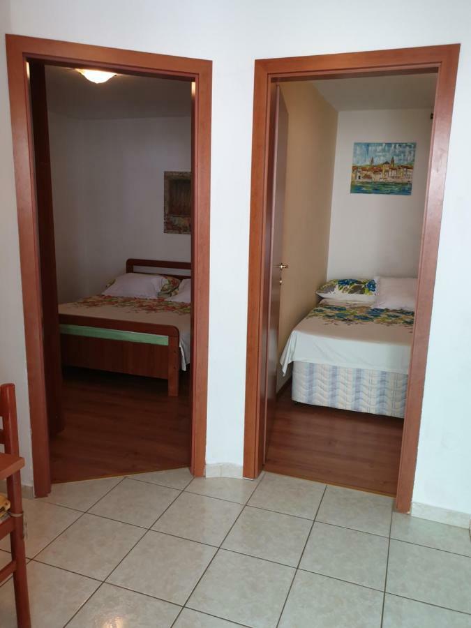 Hotel Lemon Tree Donji Seget Exterior foto