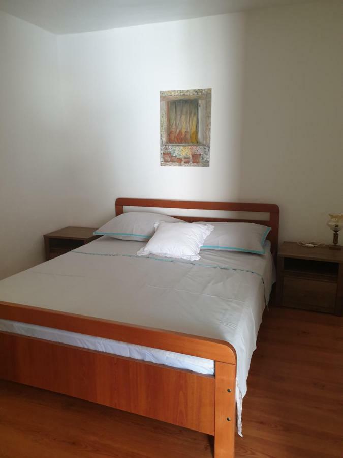 Hotel Lemon Tree Donji Seget Exterior foto
